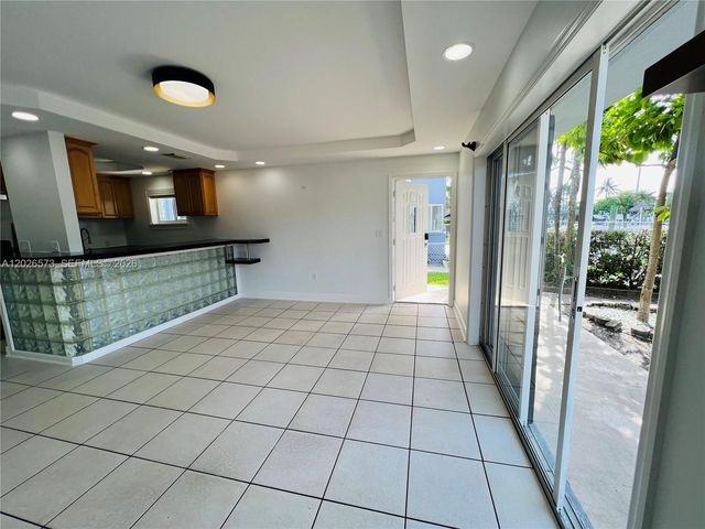2033 Calais Drive 5, Miami Beach, FL 33141