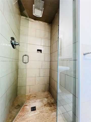 2033 Calais Drive 5, Miami Beach, FL 33141