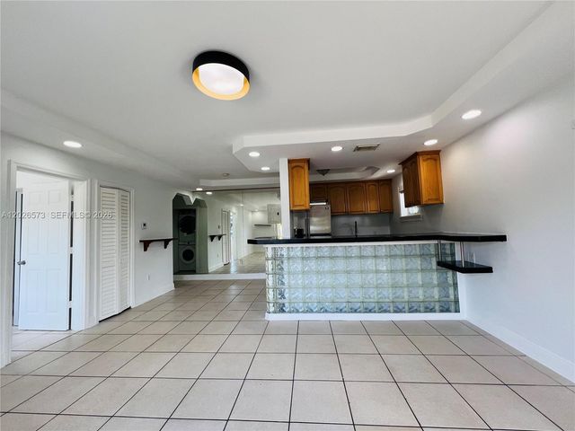 2033 Calais Drive 5, Miami Beach, FL 33141