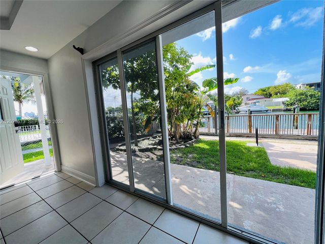 2033 Calais Drive 5, Miami Beach, FL 33141
