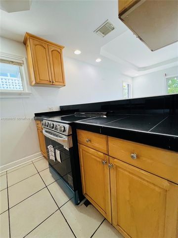 2033 Calais Drive 5, Miami Beach, FL 33141