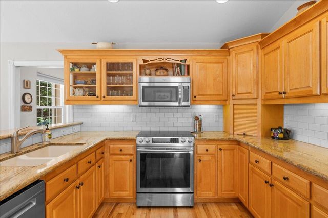 404 Mountain Paradise Drive, Grants Pass, OR 97526