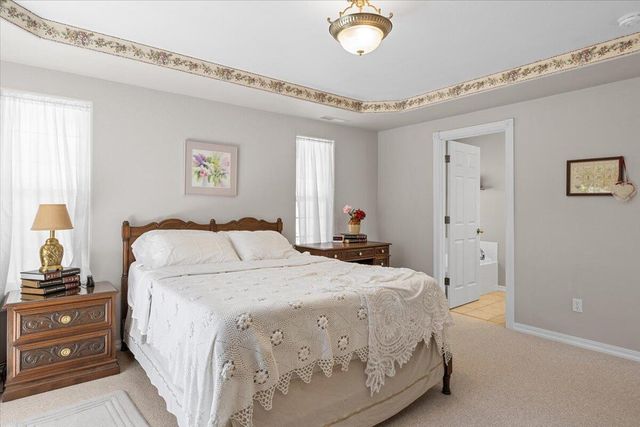 404 Mountain Paradise Drive, Grants Pass, OR 97526