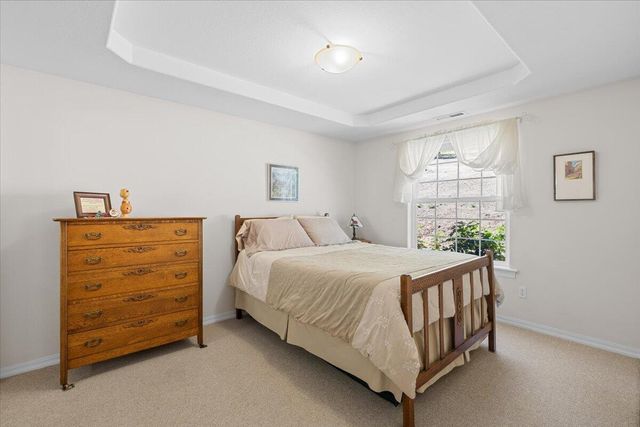 404 Mountain Paradise Drive, Grants Pass, OR 97526