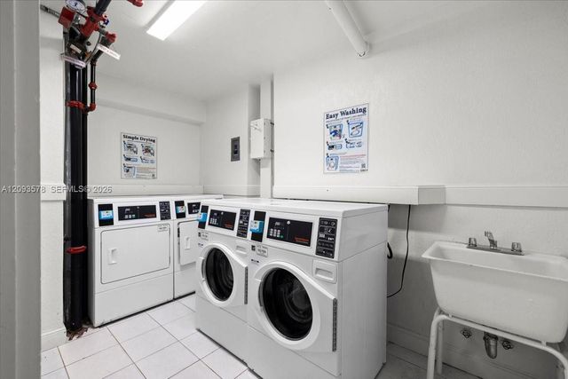 4001 S Ocean Drive 4C, Hollywood, FL 33019