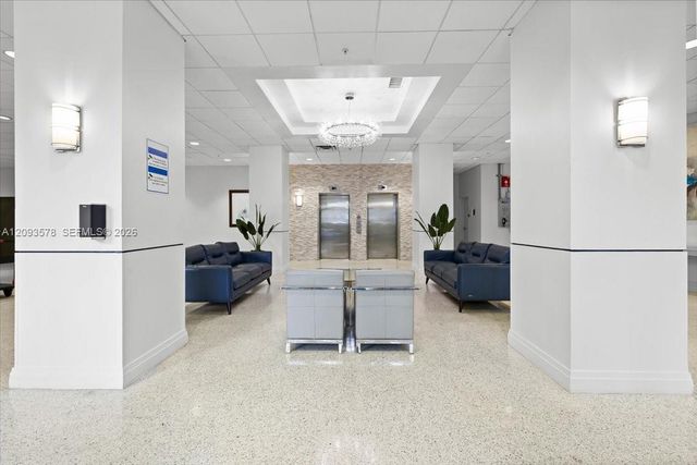 4001 S Ocean Drive 4C, Hollywood, FL 33019