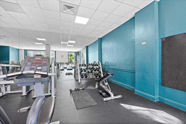 4001 S Ocean Drive 4C, Hollywood, FL 33019