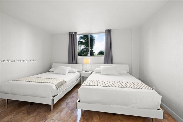 4001 S Ocean Drive 4C, Hollywood, FL 33019