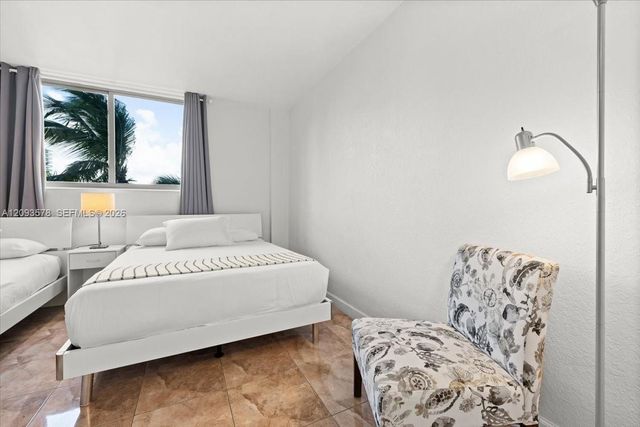 4001 S Ocean Drive 4C, Hollywood, FL 33019