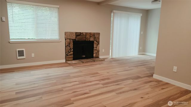 903 31st Street NE, Auburn, WA 98002