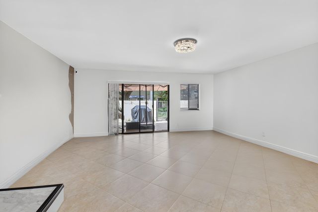 1330 NW 13TH Street 16, Boca Raton, FL 33486