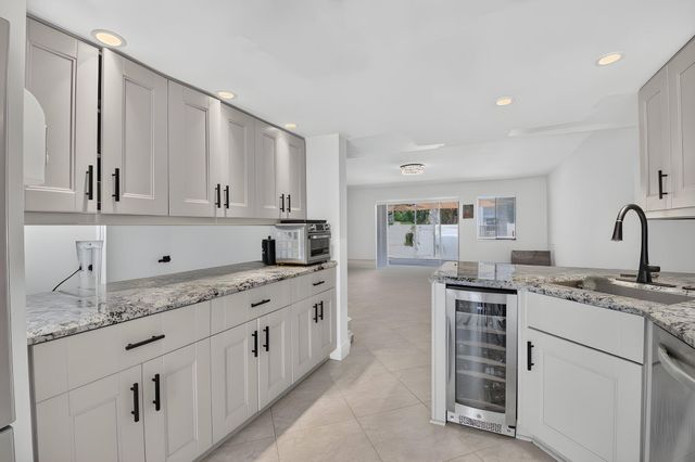 1330 NW 13TH Street 16, Boca Raton, FL 33486