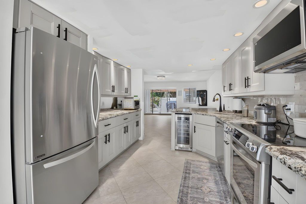 1330 NW 13TH Street 16, Boca Raton, FL 33486