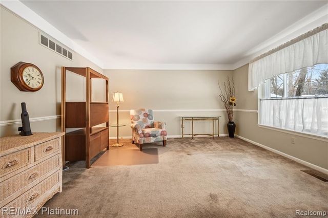 839 Harlequin Court, Highland, MI 48357