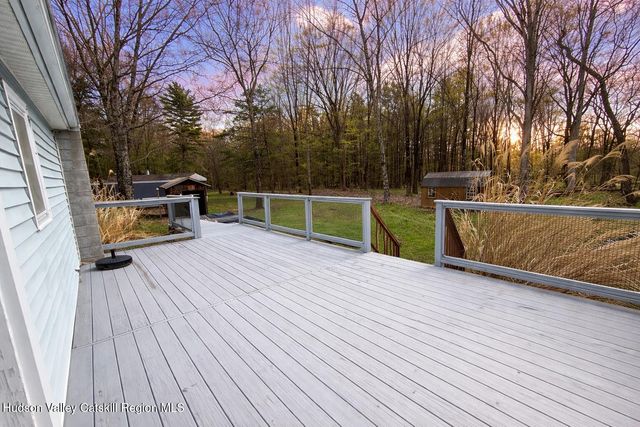 40 Cathy Jo Place, Accord, NY 12404