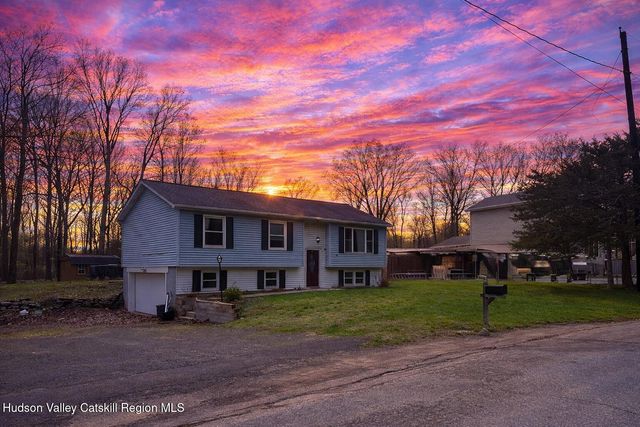 40 Cathy Jo Place, Accord, NY 12404