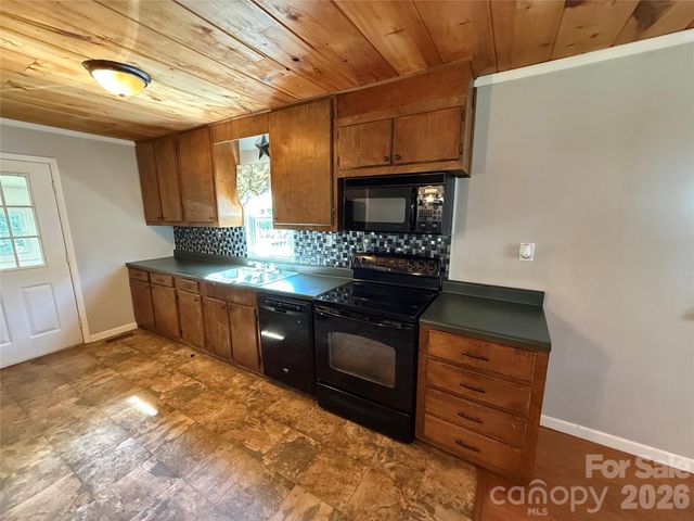 44 Oak Hill Road, Nebo, NC 28761