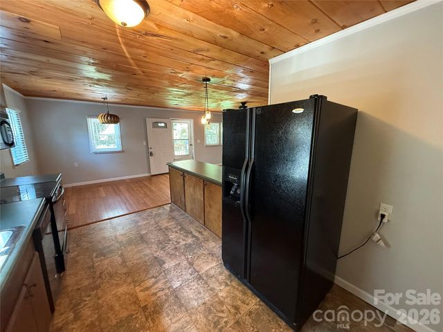 44 Oak Hill Road, Nebo, NC 28761