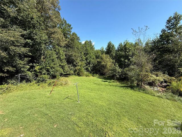 44 Oak Hill Road, Nebo, NC 28761