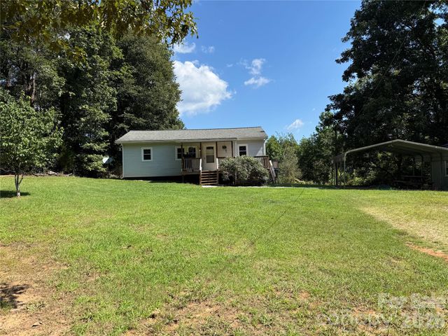 44 Oak Hill Road, Nebo, NC 28761
