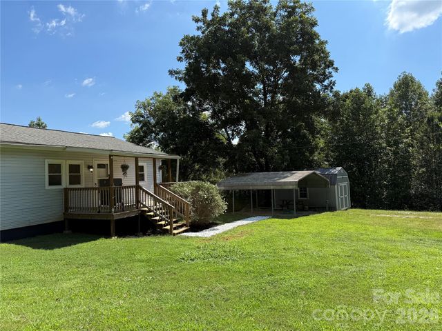 44 Oak Hill Road, Nebo, NC 28761