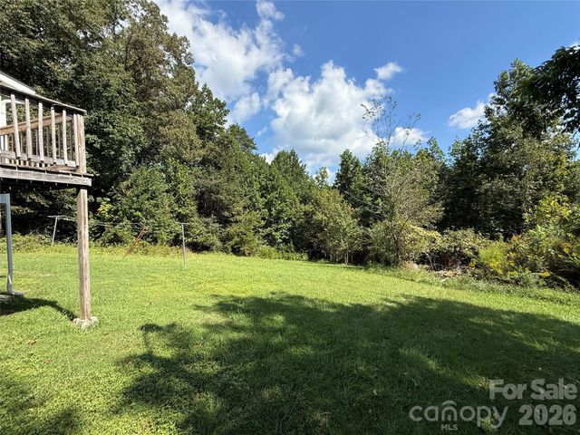 44 Oak Hill Road, Nebo, NC 28761