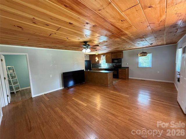 44 Oak Hill Road, Nebo, NC 28761