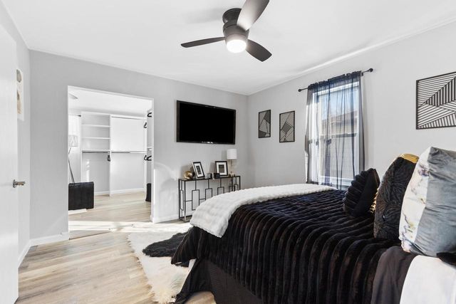 6352 N 104th STREET, Milwaukee, WI 53225