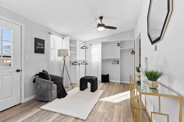 6352 N 104th STREET, Milwaukee, WI 53225