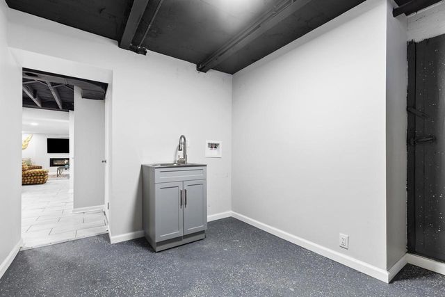 6352 N 104th STREET, Milwaukee, WI 53225