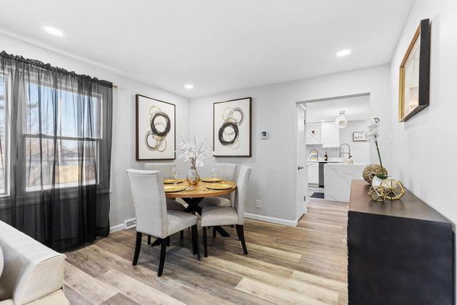 6352 N 104th STREET, Milwaukee, WI 53225