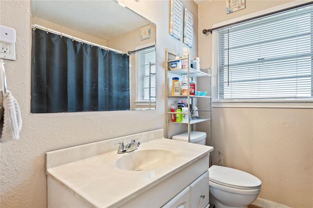 1401 Susan Street, Pasadena, TX 77506