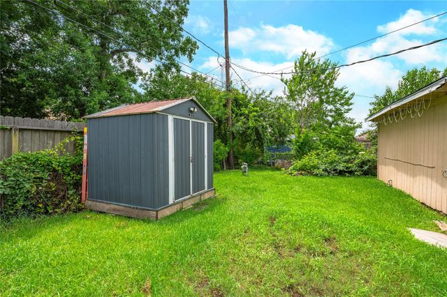 1401 Susan Street, Pasadena, TX 77506