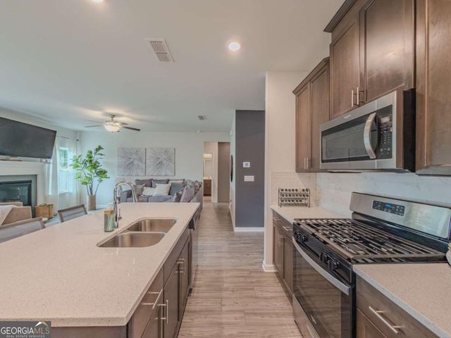 4311 Dean Grove Way, Loganville, GA 30052