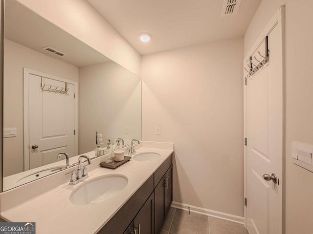 4311 Dean Grove Way, Loganville, GA 30052