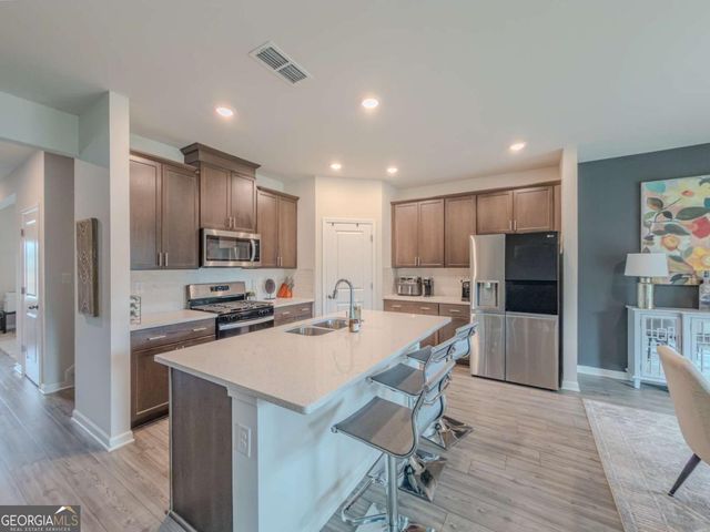 4311 Dean Grove Way, Loganville, GA 30052