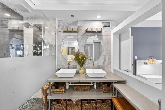 1601 S Ocean Dr 106, Hollywood, FL 33019