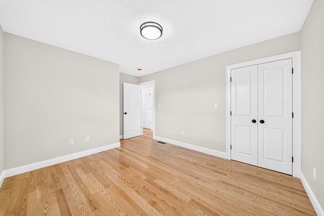 6 Mchugh Ave, Billerica, MA 01821
