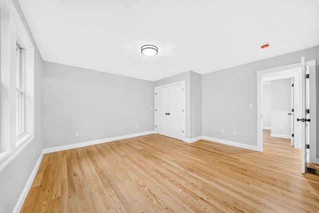 6 Mchugh Ave, Billerica, MA 01821