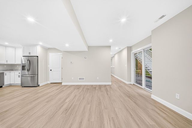 6 Mchugh Ave, Billerica, MA 01821