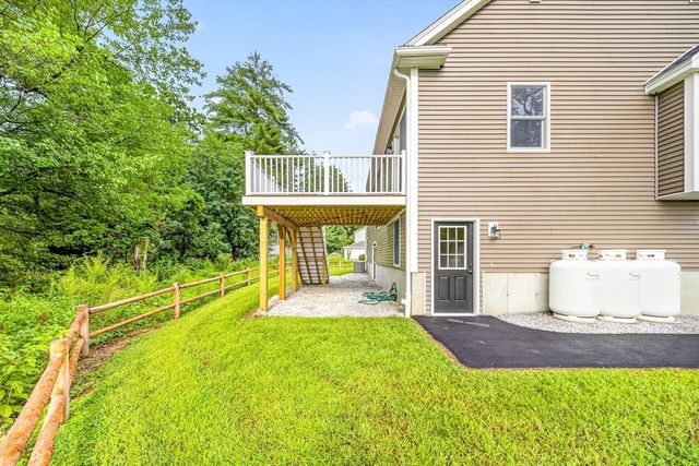 6 Mchugh Ave, Billerica, MA 01821
