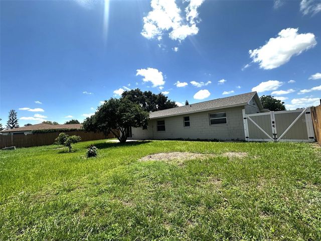 573 BENJAMIN FRANKLIN PLACE, Orlando, FL 32809