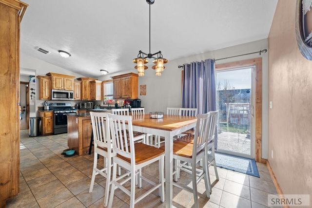 2300 E Hailey Avenue, Idaho Falls, ID 83401