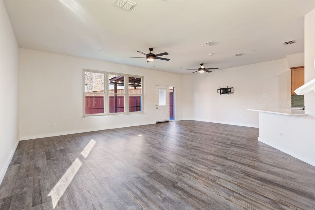 2656 Jacobson Drive, Lewisville, TX 75067 — photo 5