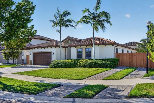 2371 SE 1st Ct, Homestead, FL 33033