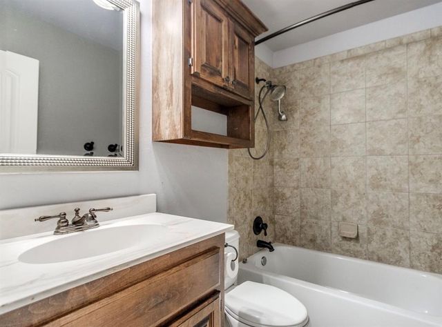 3404 Paul Drive, Moore, OK 73160