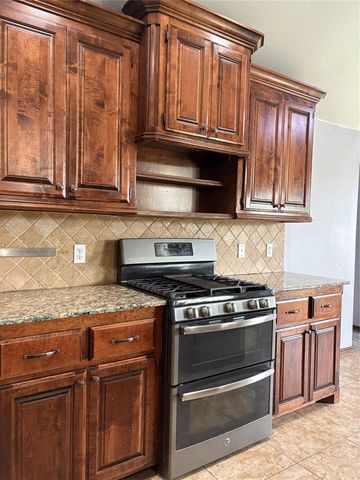 3404 Paul Drive, Moore, OK 73160