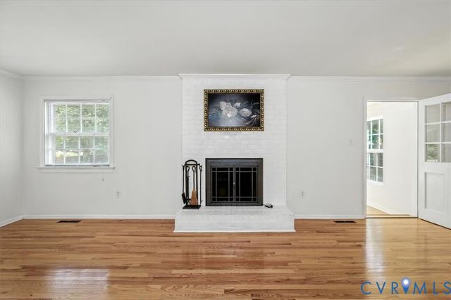 910 Lakewater Dr, Henrico, VA 23229