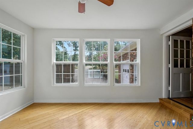910 Lakewater Dr, Henrico, VA 23229
