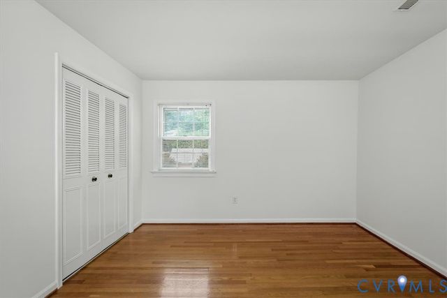 910 Lakewater Dr, Henrico, VA 23229